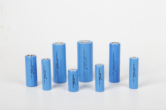 Derin Döngü Güneş Li Ion 18650 Pil 3.7V Şarj edilebilir LFP Lifepo4 Hücre Güneş Enerjisi